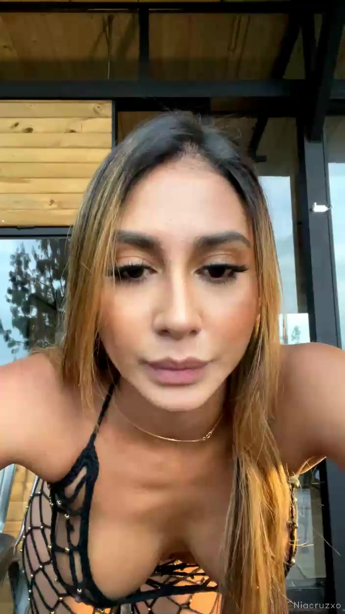 Epic Nia Cruz porn xxx