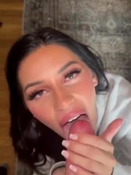cooperativa latina Kassie Lee (@itskassielee) sucks big COCK