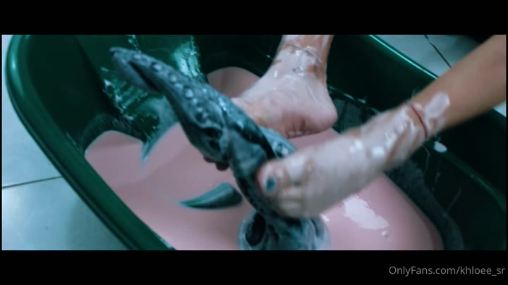 porno Sweating Wide Asshole Khloee Sr nude boobs