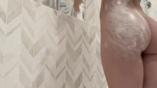 Exposed fit Sophie Mudd fucked