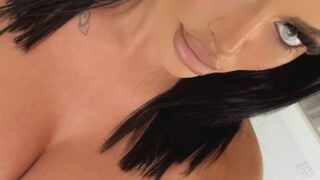 massive Dripping fake tits Italia Kash Nudes leak