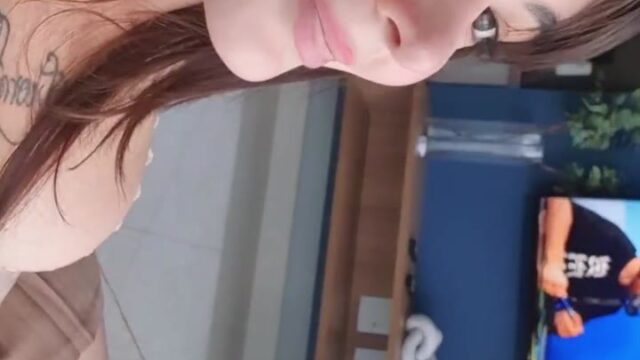 thick Jessica Beppler of Full Clip