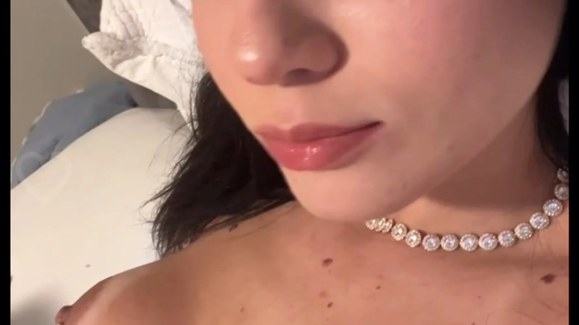 Exposed baby Brazilian Thaissafit erome